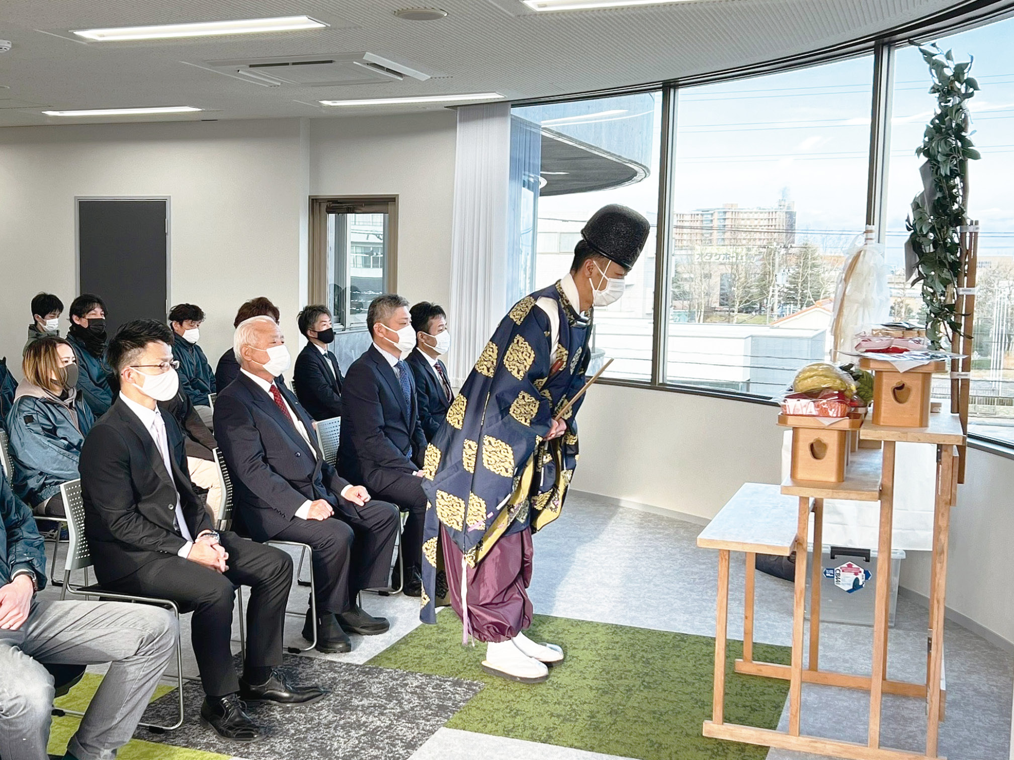 社内で新年に行う安全祈願祭