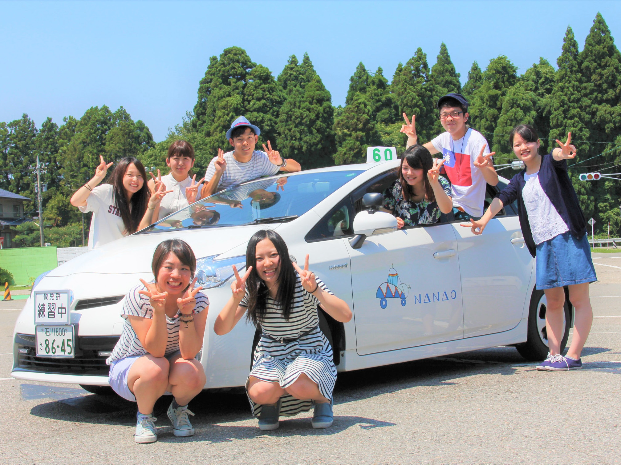 七尾自動車学校の教習生たち