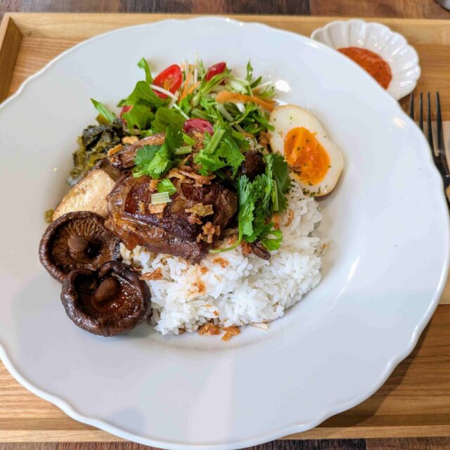 高岡町｜金沢の隠れ家で味わう南国気分の贅沢ランチタイム「Studio Cafe by D’s Kitchen（スタジオカフェ ディーズキッチン）」
