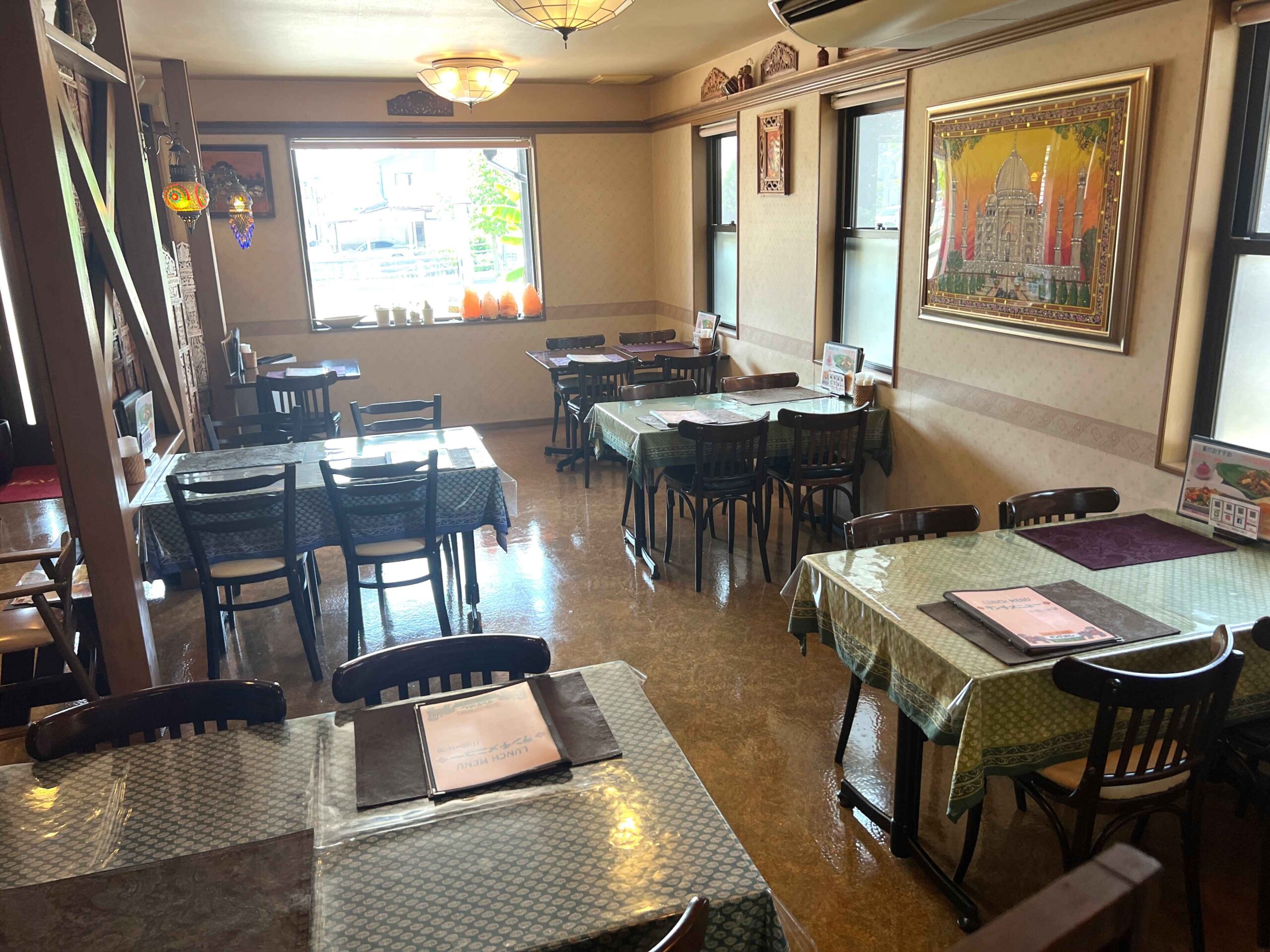 ティルパティ店内