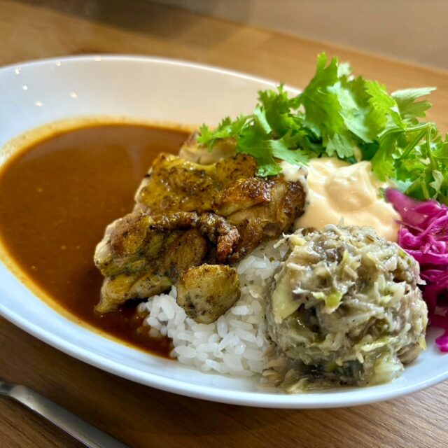 諸江町｜組み合わせ無限大！1度食べるとやみつきになるスパイスカレー「FRESH STREET CURRY（フレッシュストリートカレー）」