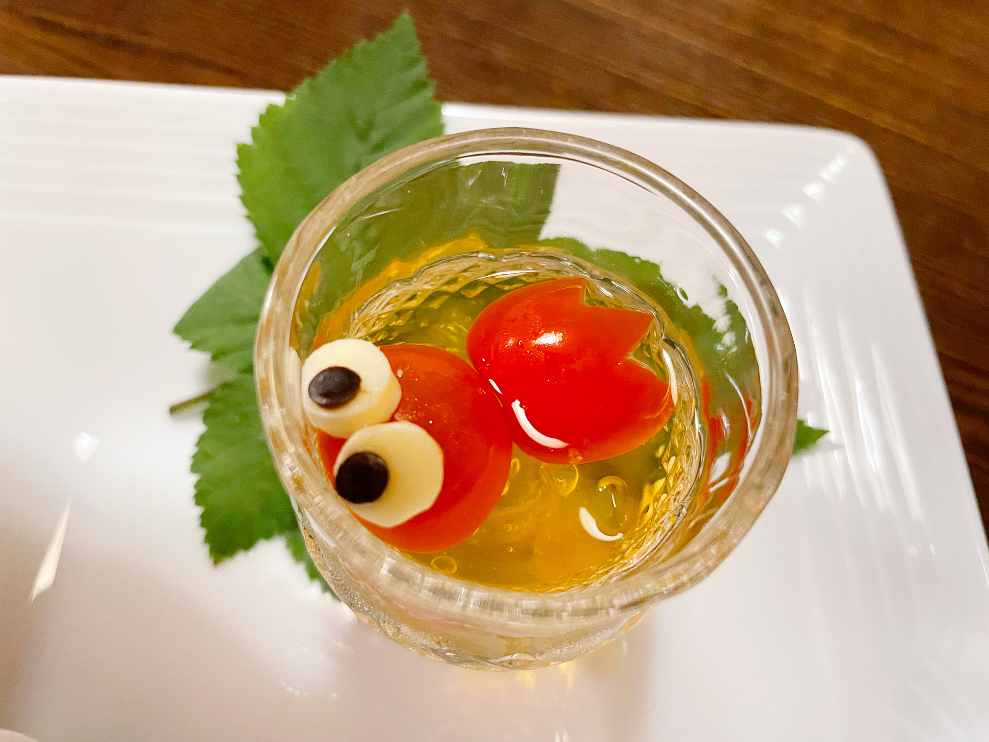 ミニトマトでできたかわいい金魚
