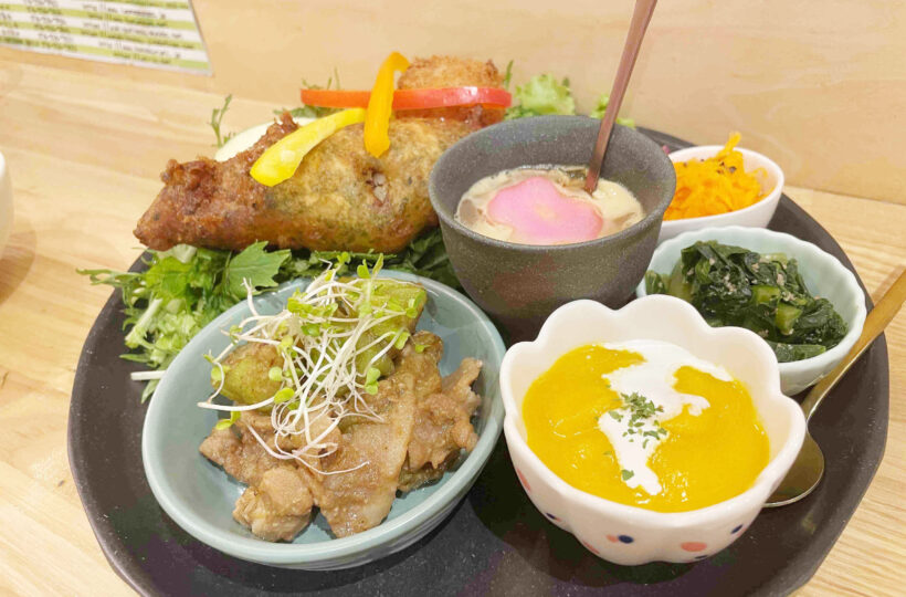 本多町｜農場直送の彩り野菜ランチプレート「家庭料理と野菜マルシェ 畑の子」