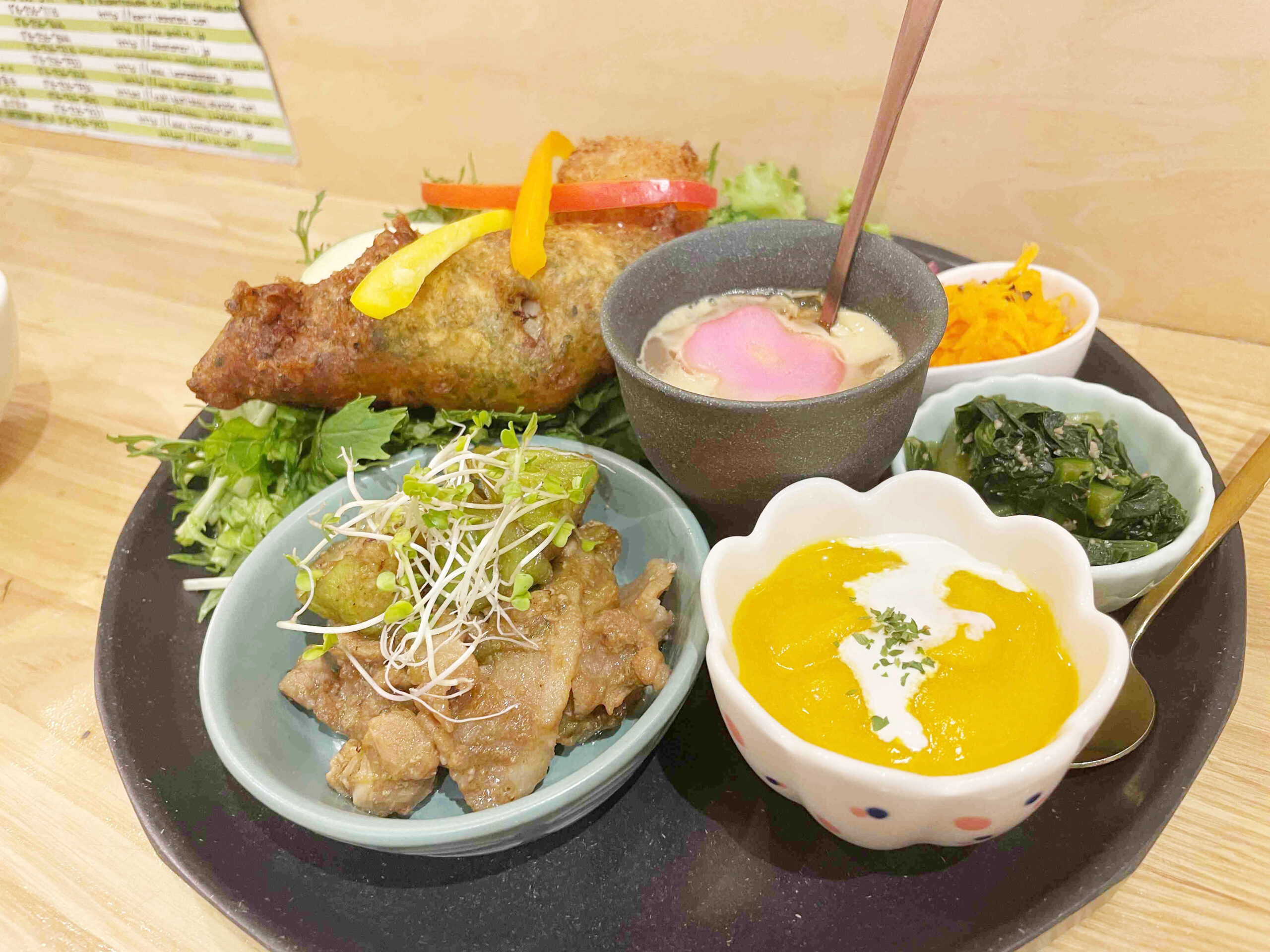本多町｜農場直送の彩り野菜ランチプレート「家庭料理と野菜マルシェ 畑の子」