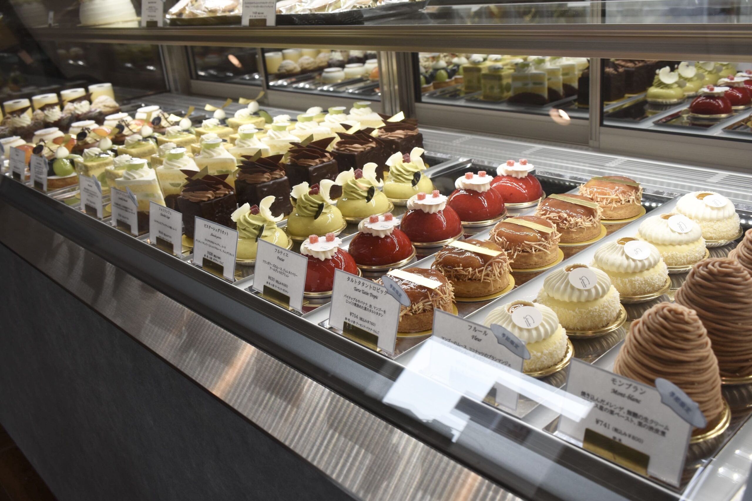 間明町｜甘い香りに包まれるパティスリー「Pâtisserie chocolaterie Shumelan（パティスリーショコラトリー シュメラン）」