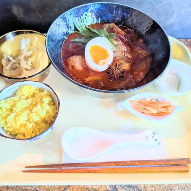 有松｜ピリリと辛旨！エスニック料理が楽しめる「Islet Canteen（アイレットキャンティーン）」