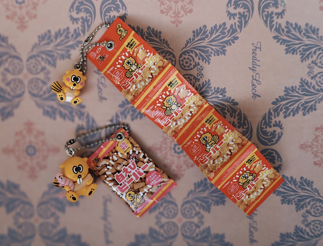 北陸製菓ビーバーガチャガチャ