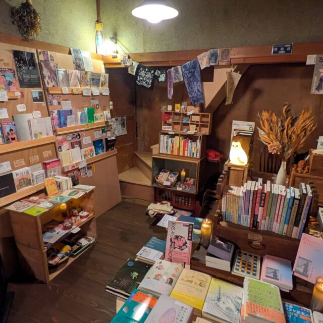 石引｜レトロビルにたたずむ、明日を生きるための自分だけの1冊と出会える個性派書店「if you（イフ ユウ）」