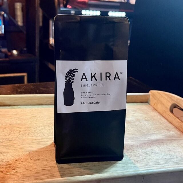 乙丸町｜日本でここだけの豆、スパイスカレー、本物のアート、個性的な席が揃う倉庫カフェ「fArment Cafe（ファーメントカフェ）」