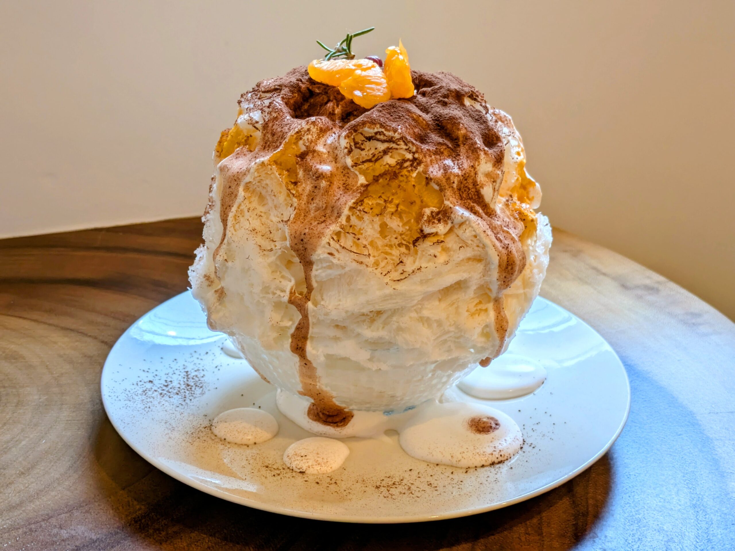 里見町｜凍える日でも汗だくの日でも、季節を問わず金沢の “かきごーらー” たちを魅了する、かき氷専門店「こおりんぼう」