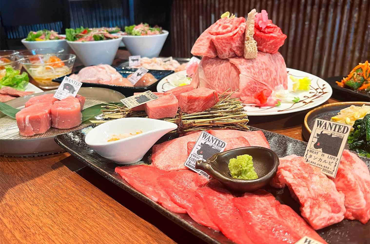 片町｜質の良い国産和牛に種類豊富なお酒を味わえる焼肉バル「LUCKY-ROO（ラッキールウ）金沢片町店」