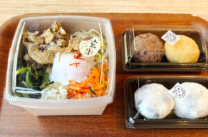 長坂｜食とお米の大切さを農家直営で届ける。お弁当から和菓子まで揃う「むつぼしマーケット 長坂店」