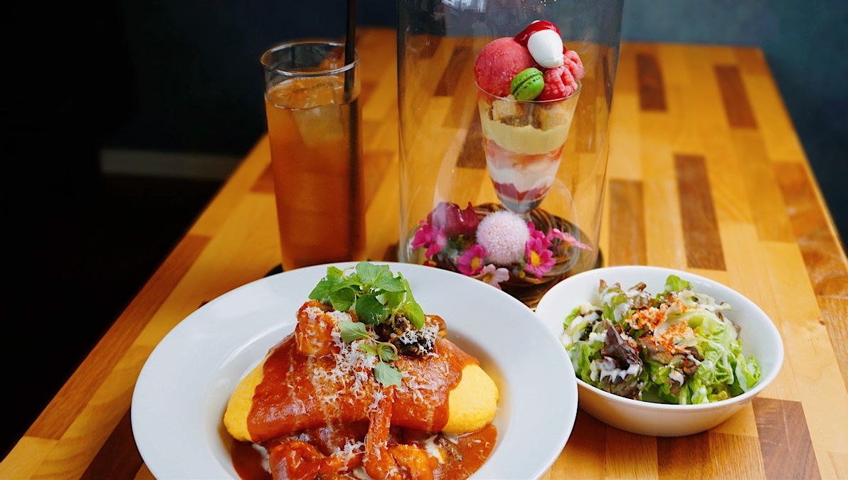 北安江｜芸術品のようなパフェと感動オムライス！特別な日のご褒美に「オムライスとパフェ 胡京 komachi（こまち）」