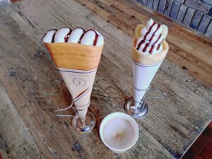 松村｜パリパリ食感がクセになるシュガーバタークレープ！本格派クレープ専門店「North Village（ノースヴィレッジ）」