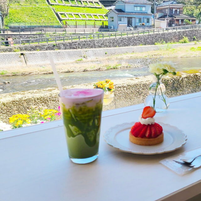 材木町｜浅野川の景色に癒やされて。心ほどけるタルトとくつろぎのひととき「こはる」