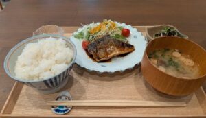 石引｜丁寧な和定食と素材の持ち味を活かした手作りスイーツの店「食堂sasanqua（サザンカ）」