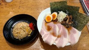 もりの里｜学生街で愛される名店！コク深スープと麺が絡む「中華そば大勝（たいしょう）」