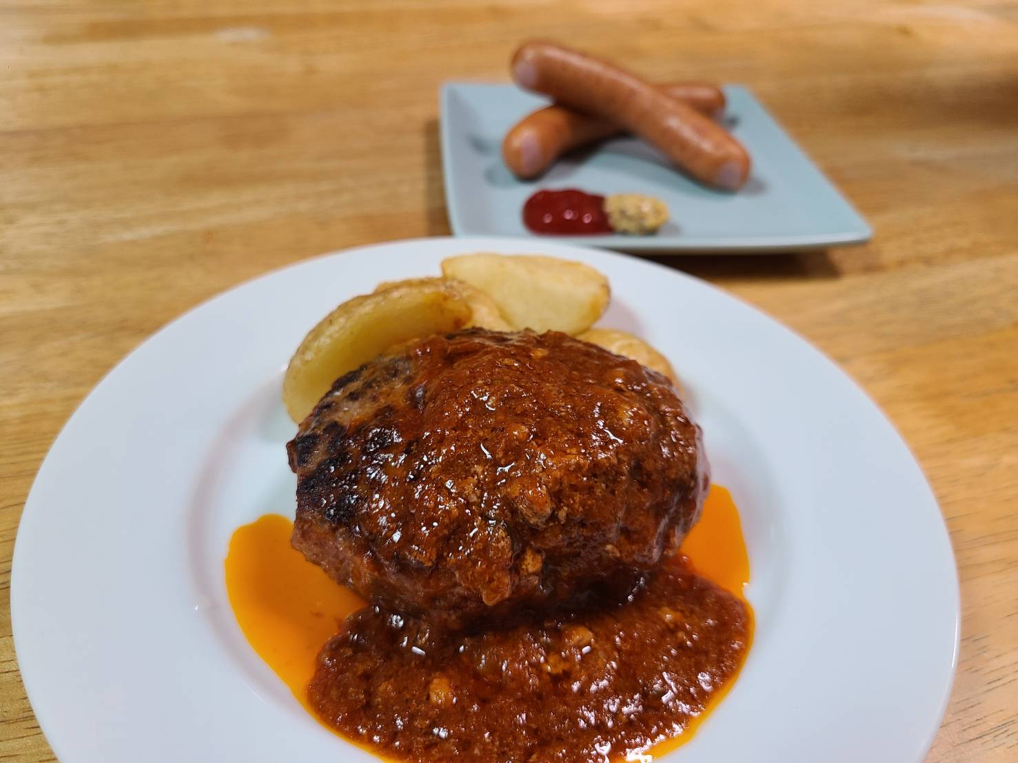 入江｜日々の食卓を贅沢にする上質な肉と出会う精肉店「RRS MEAT（アールアールエス ミート） リョウマくんのお店」